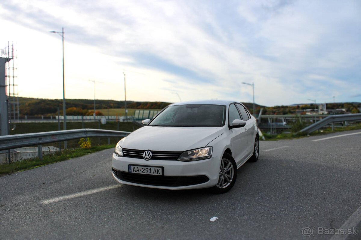Volkswagen Jetta 1.2 TSI, kupované SR, Nové rozvody