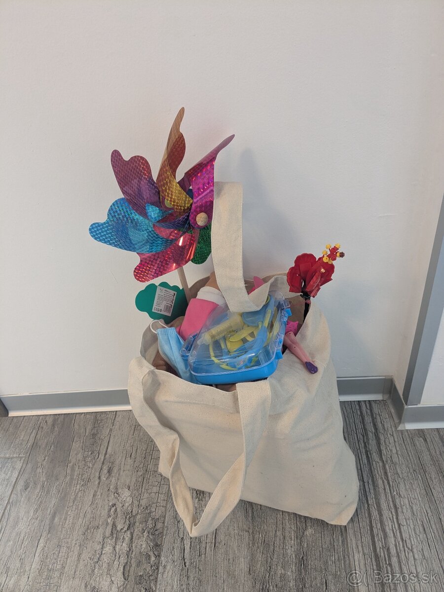 Balík detských hračiek+ knižky mix