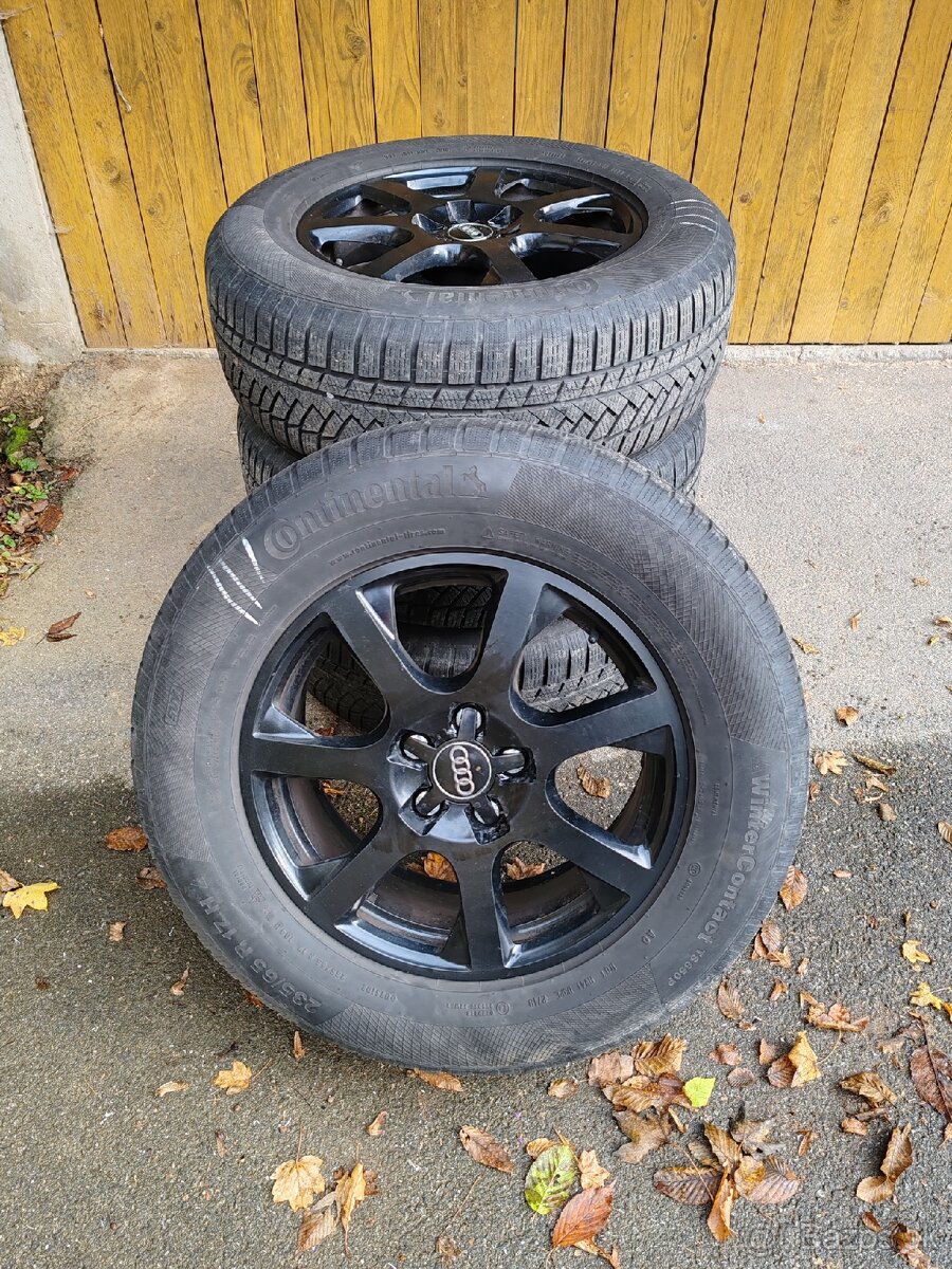 Zimne pneu 235/65 r17 s Audi diskami