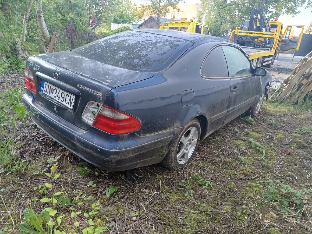 Rozpredám Mercedes Benz CLK 200