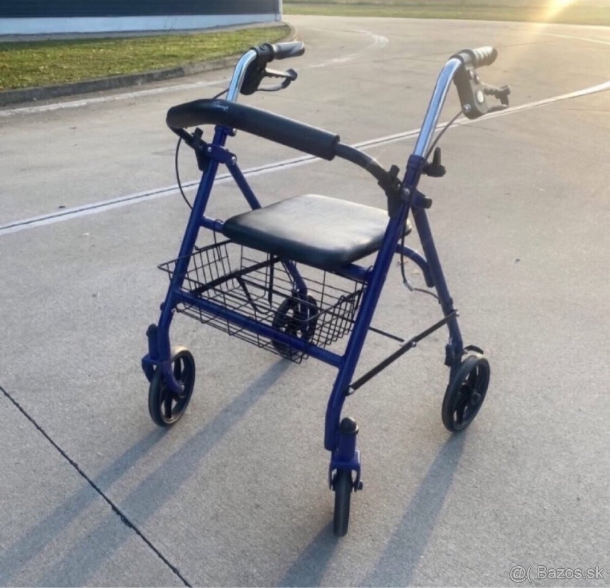 Štvorkolesové chodítko/rolátor STELLA