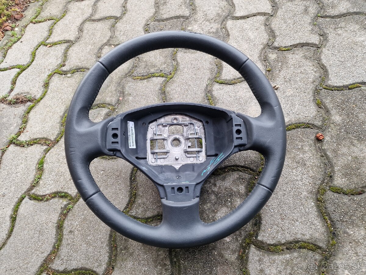 🛞 Volant Peugeot 5008 – originál