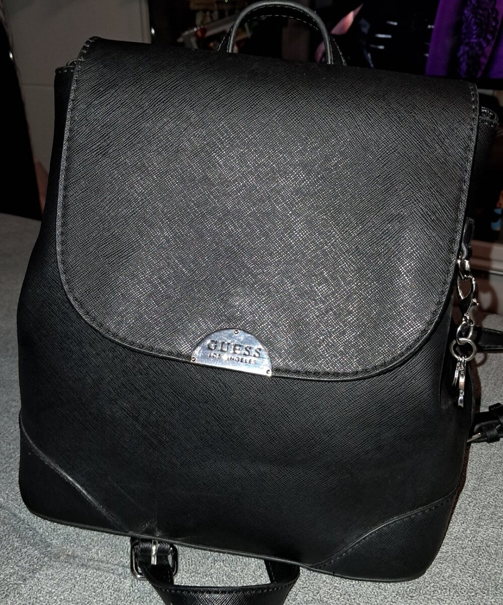 Čierny ruksak Guess
