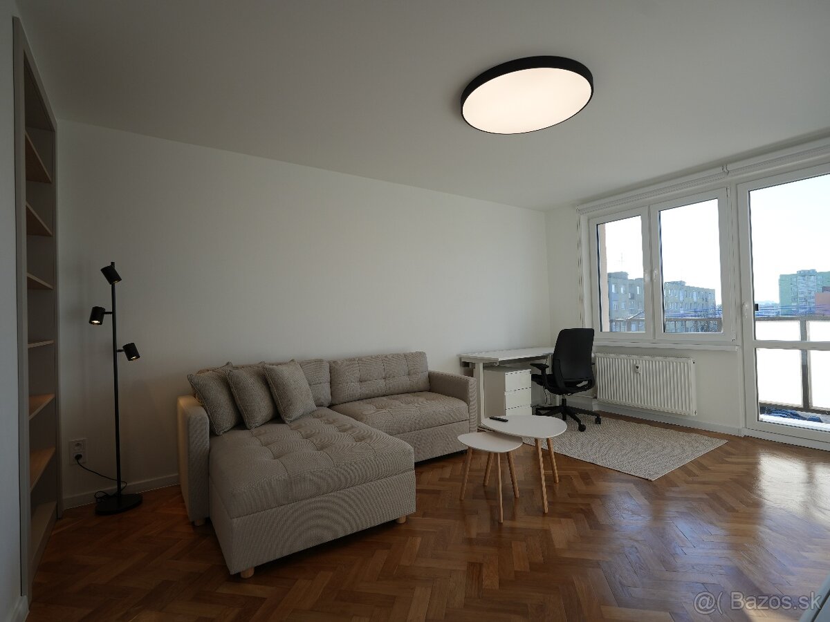 Prenájom 2-izb. bytu Košice- Staré Mesto ČSA