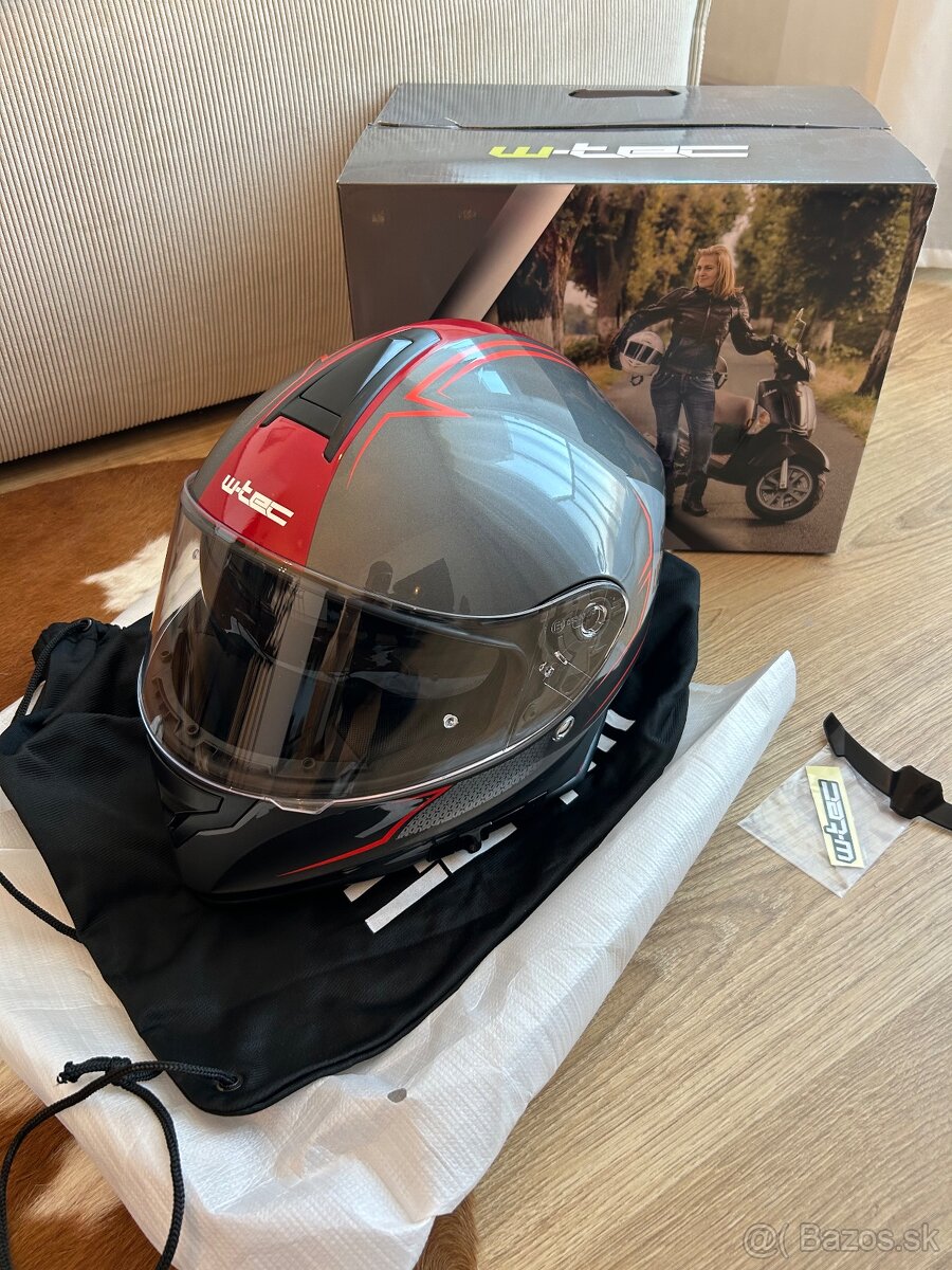 Moto prilba W-TEC V127 Red Light S (55-56)