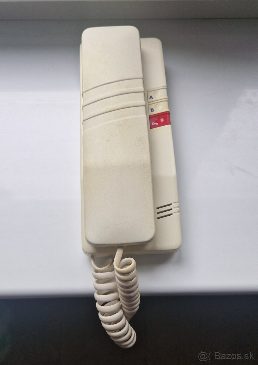 domáci telefón - vrátnik TESLA DT93