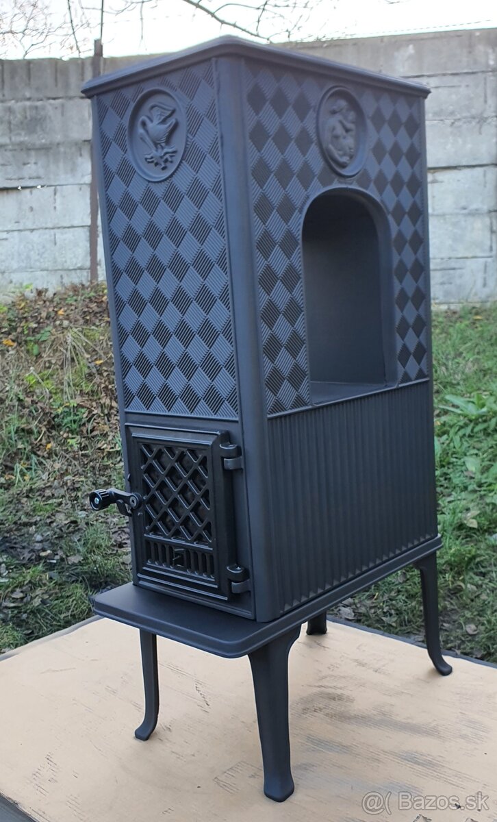 Liatinové kachle Jotul F 606 čierný lak