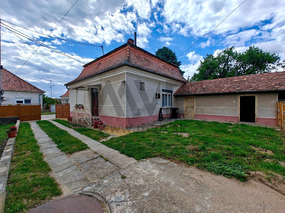 TEHLOVÝ 2-IZBOVÝ RODINNÝ DOM NA PREDAJ V MARCELOVEJ