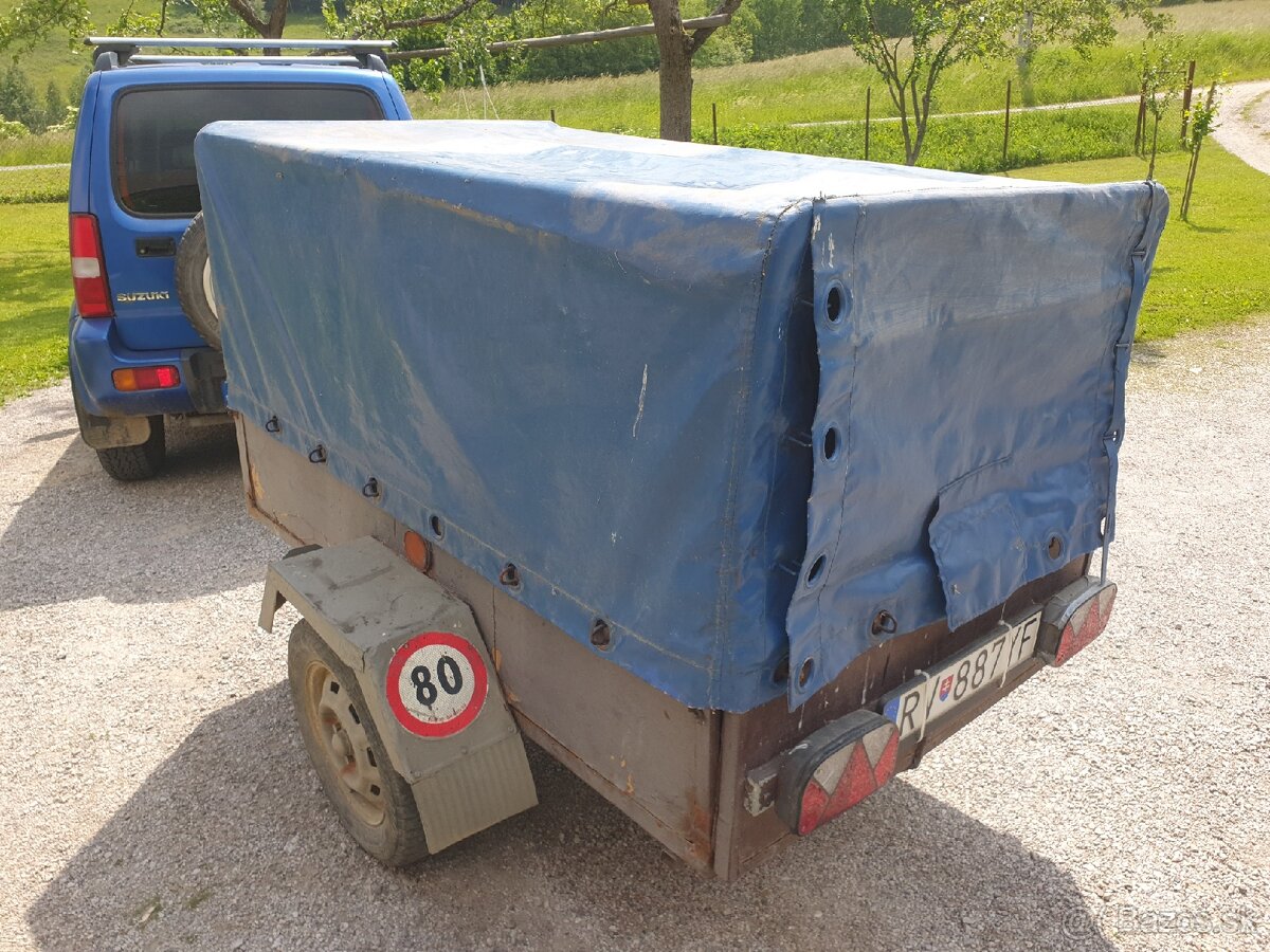 Prívesný vozík s plachtou