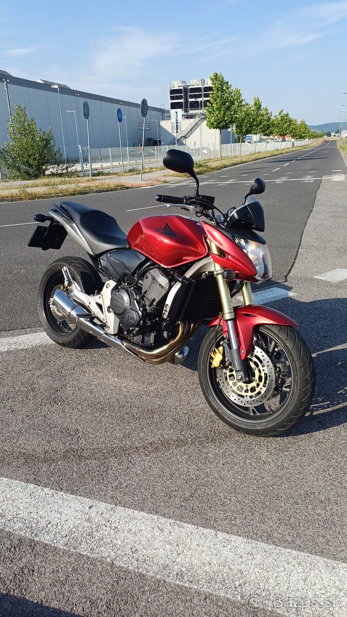 Honda hornet 600