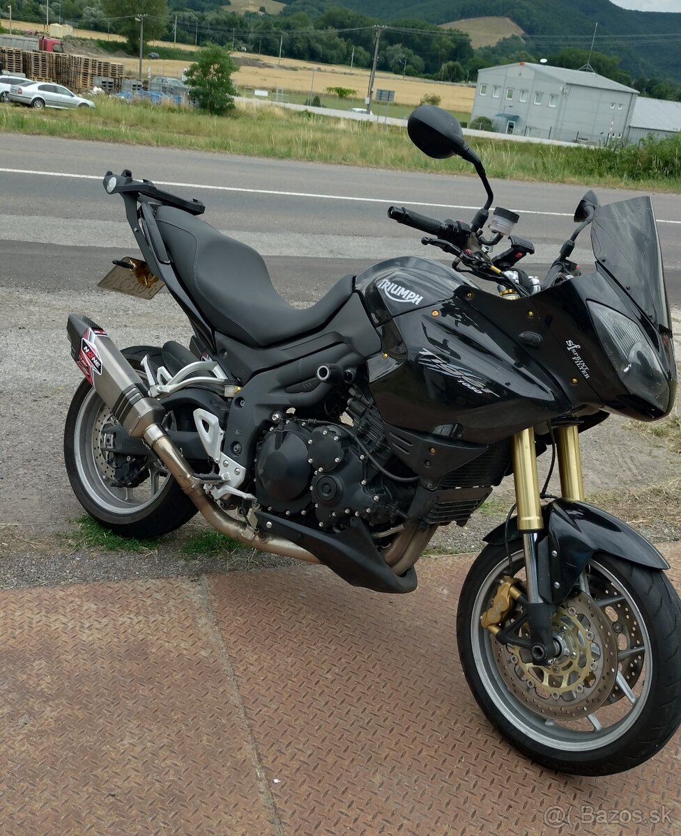 Triumph tiger 1050