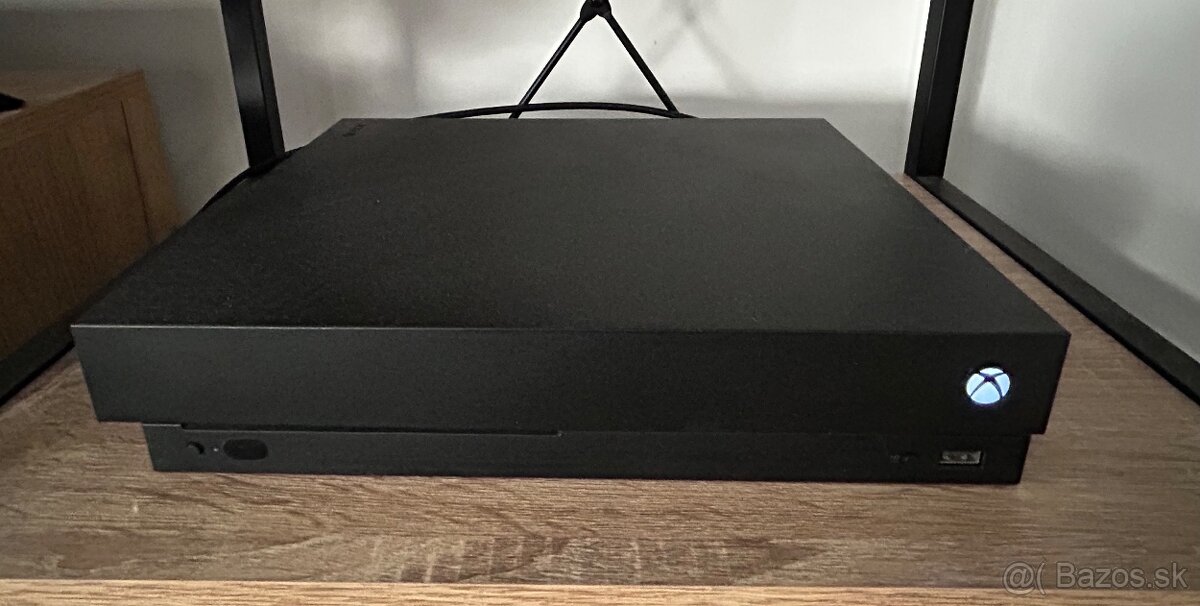 XBOX ONE X