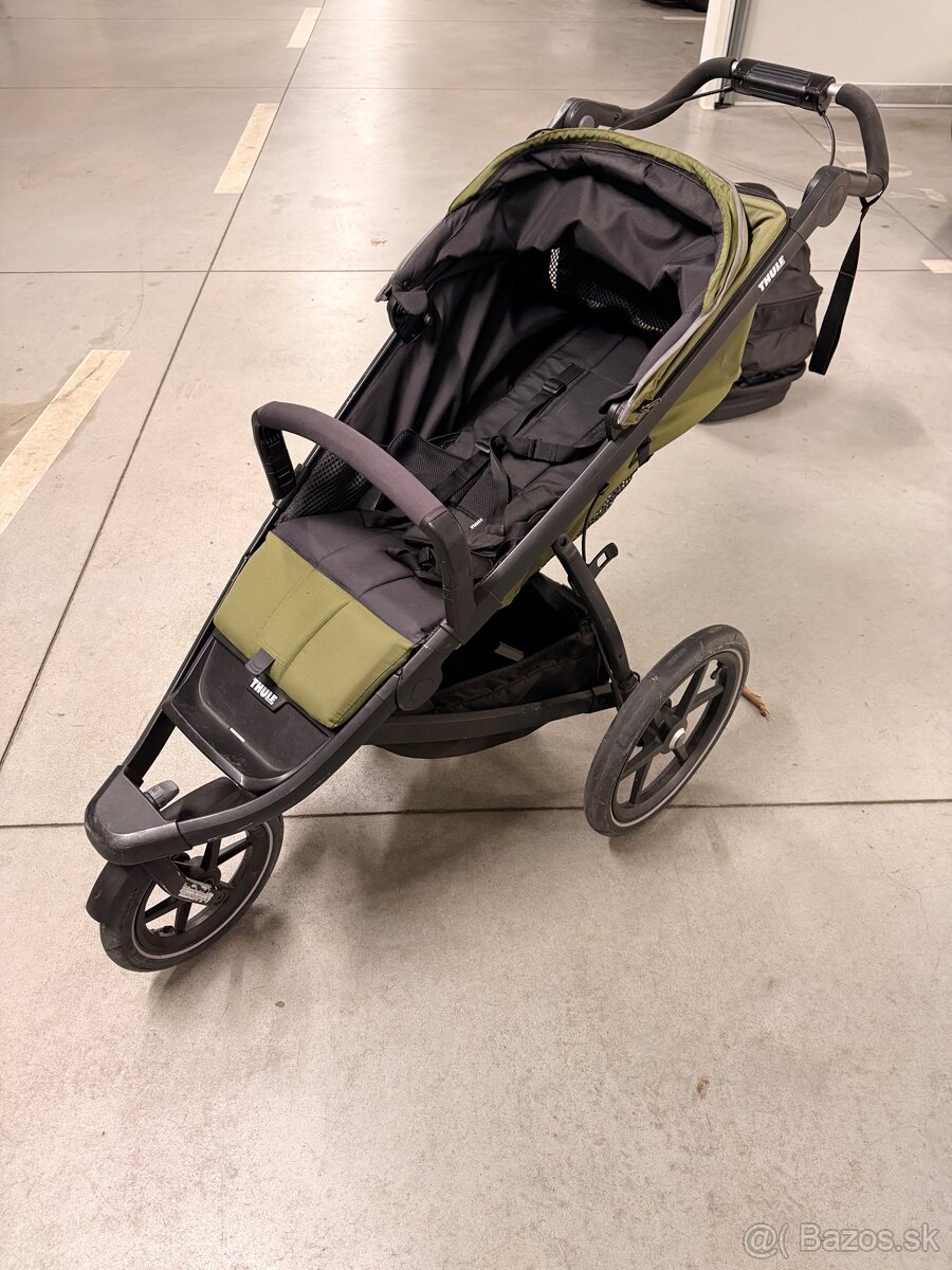 THULE Urban Glide 2 + vanička