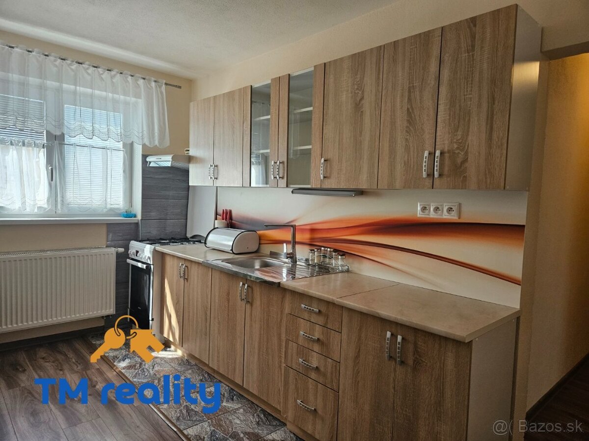 Zariadený 2-izbový byt Partizánske - Centrum