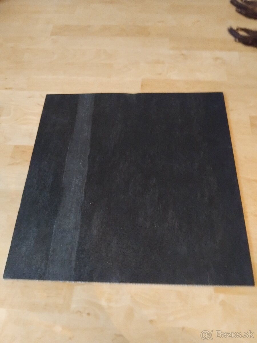 Koberčeky ...50×50....15m stvorcovych