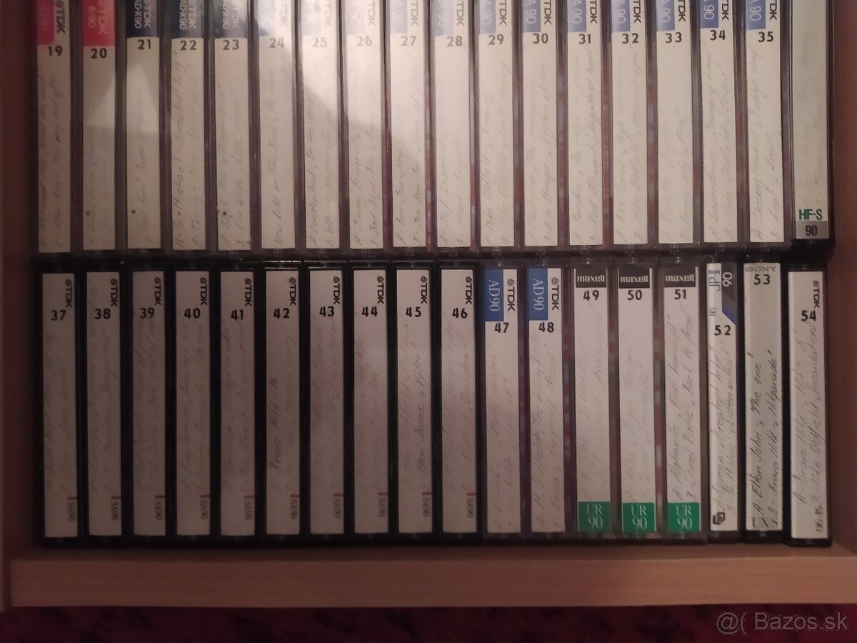 Zbierka magnetofónových kaziet