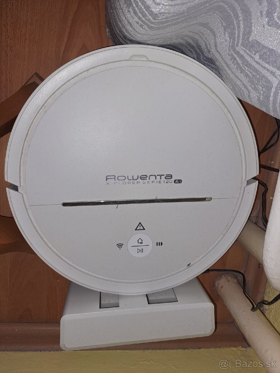 Predam roboticky vysavac Rowenta