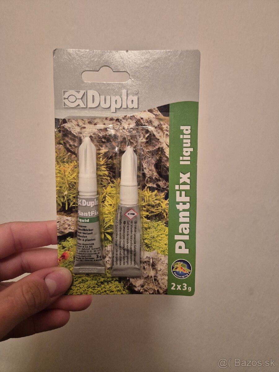 Lepidlo na akvariové rastliny