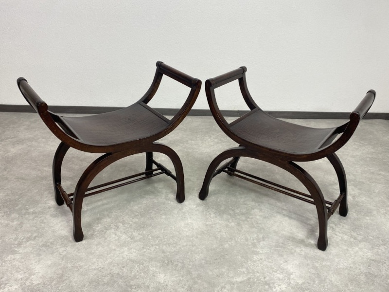 Stolička taburet ku toaletu Thonet nr.6602