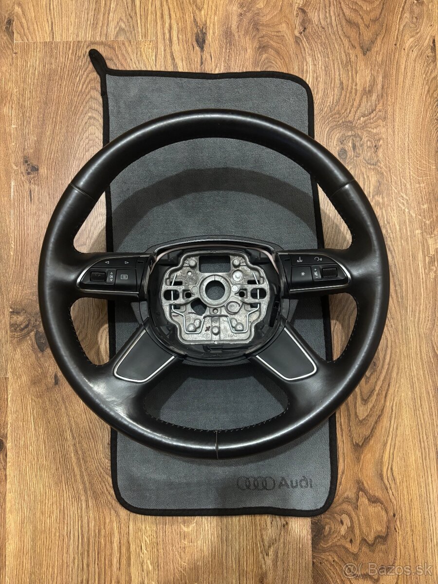 Audi volant