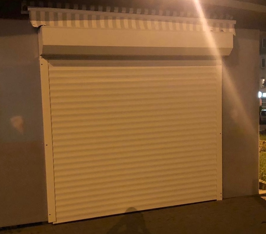 Predabam vonkajsie rolety 2.40cmširka  x 2.00 višks