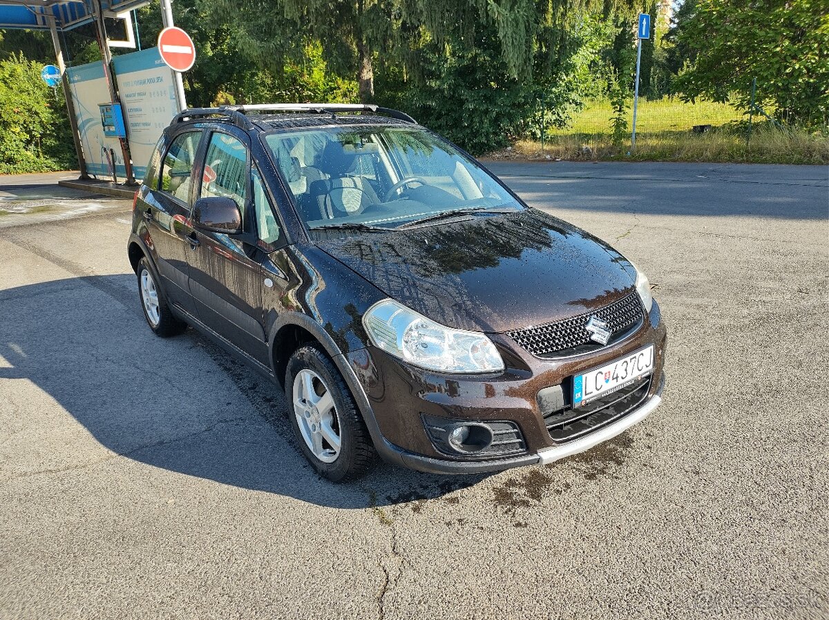 Suzuki SX4, prvý majiteľ, ročník 2014, kilometre 88.000,-