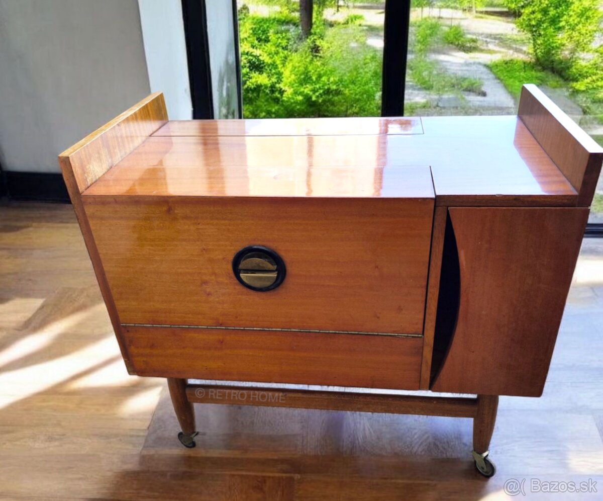 Rôzne retro komody