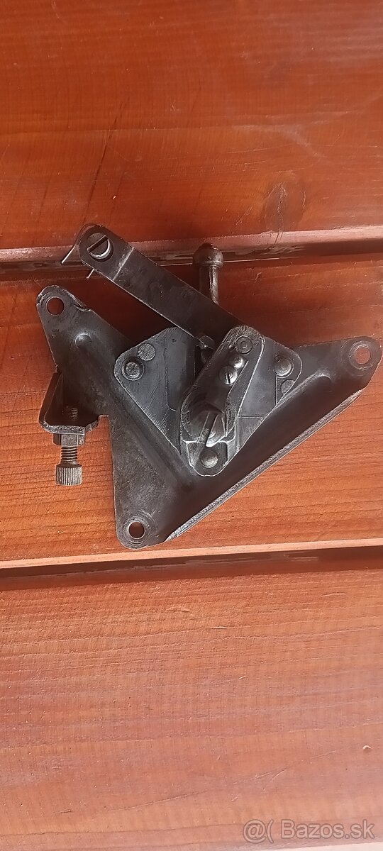 Jawa perak zbrojovka poloautomat