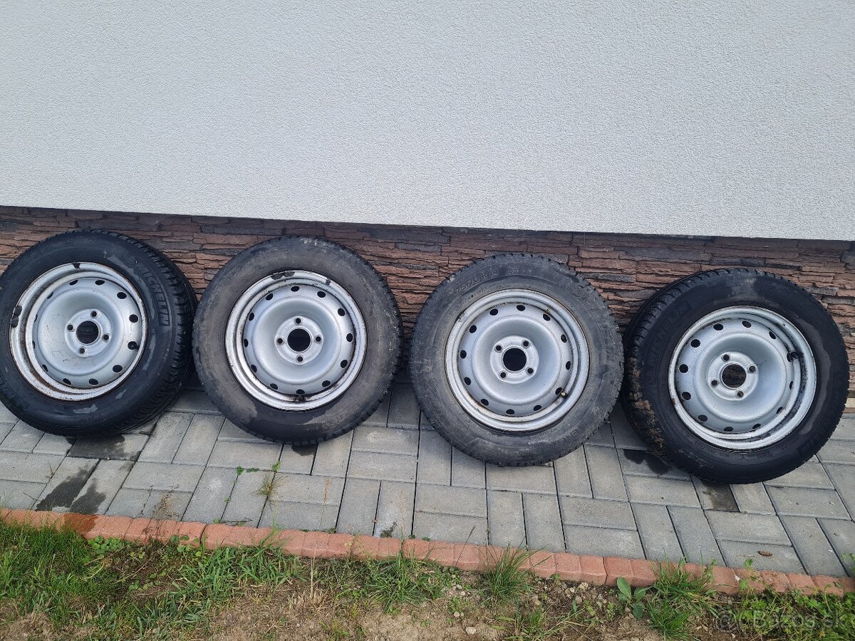 Kolesa R14 Peugeot