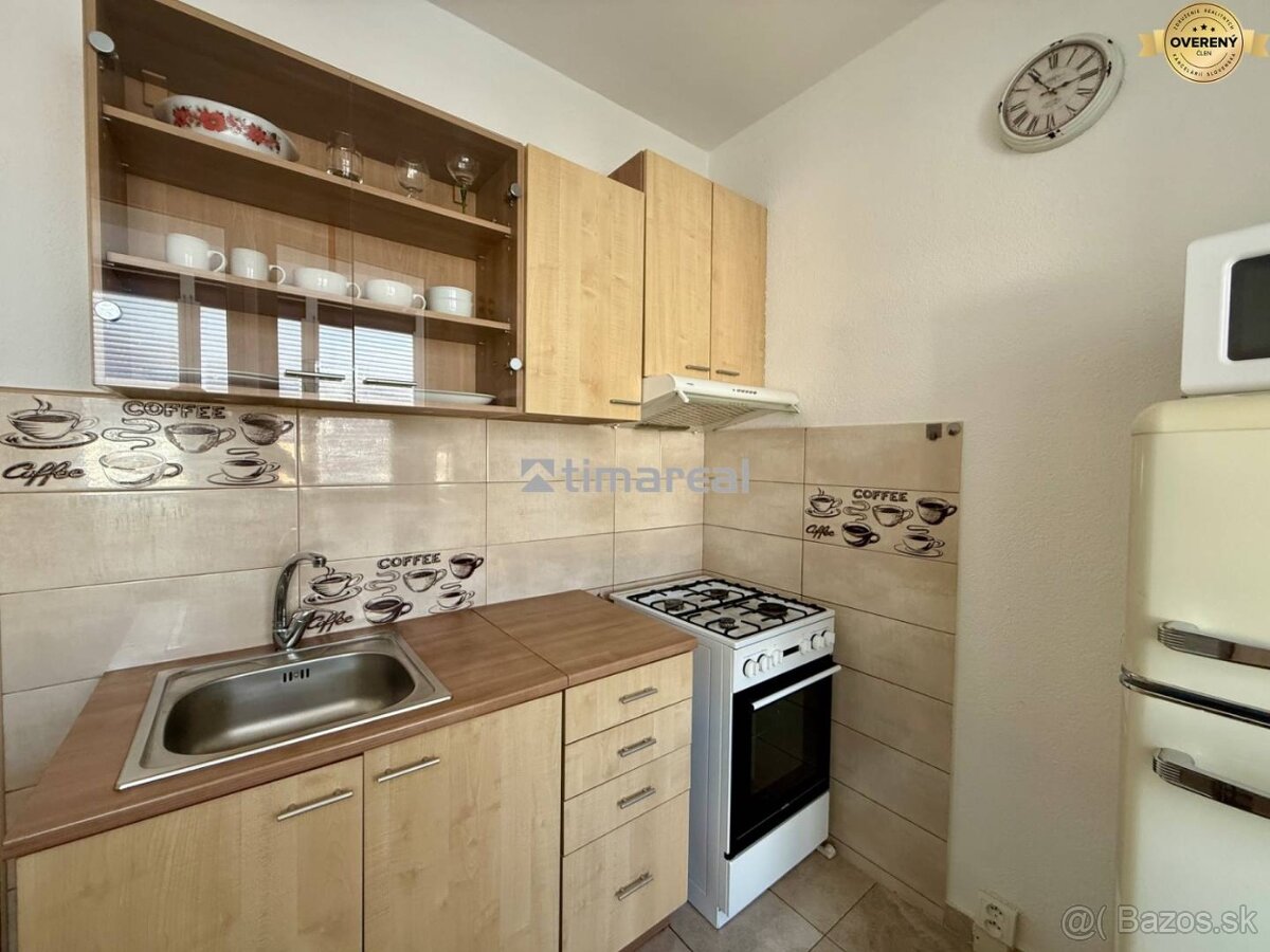 EXKLUZÍVNE - Pekný 1i byt po rekonštrukcii 38m2, loggia
