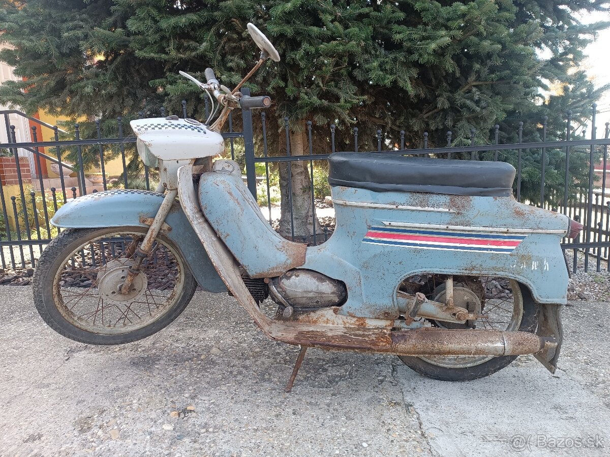 2x Jawa 20 pionier