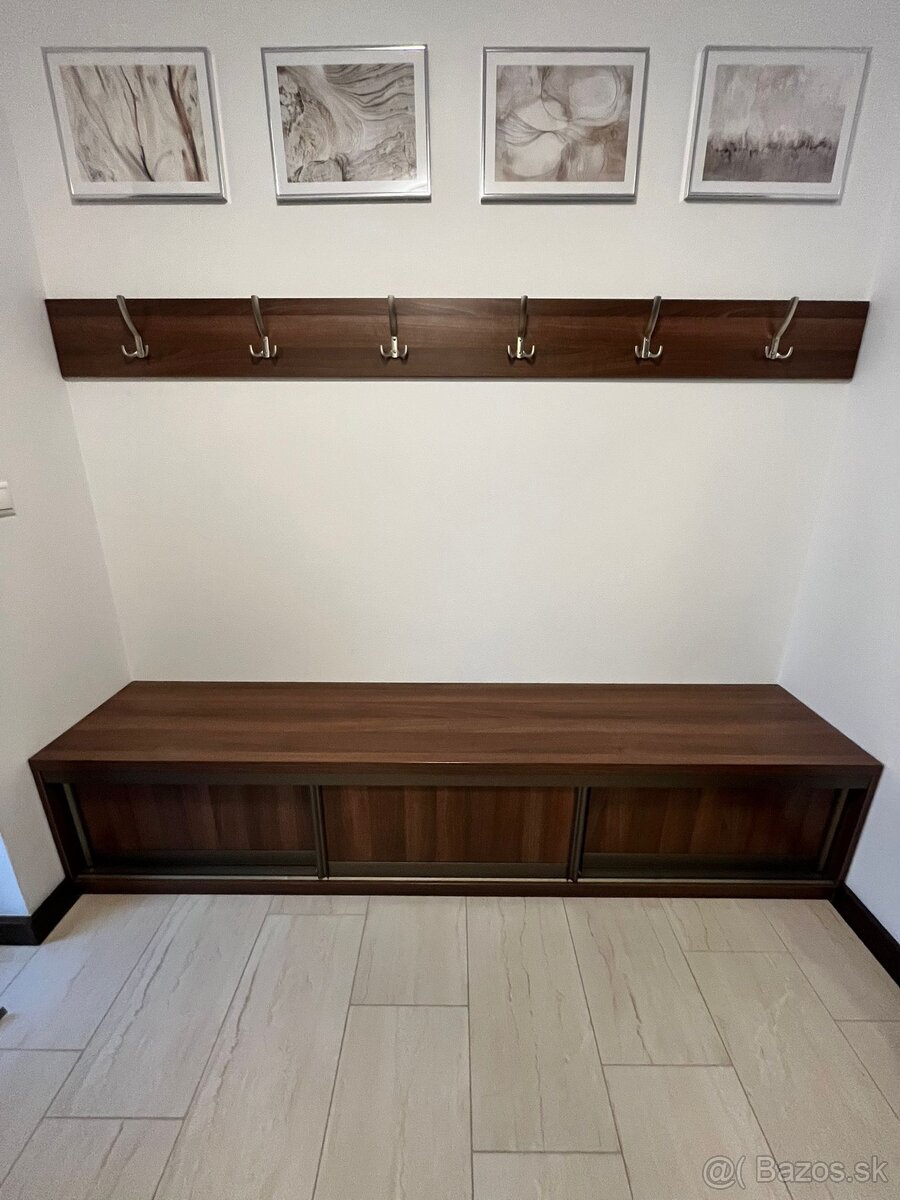 Botnik/predsienova zostava