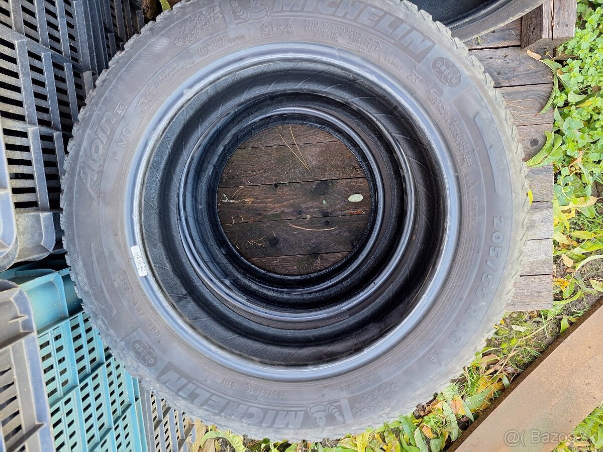 Predám pneumatiky zimné michelin 205/55 R16