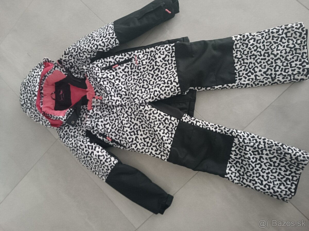 Zimný komplet bunda, otplovacky, čiapka rukavice