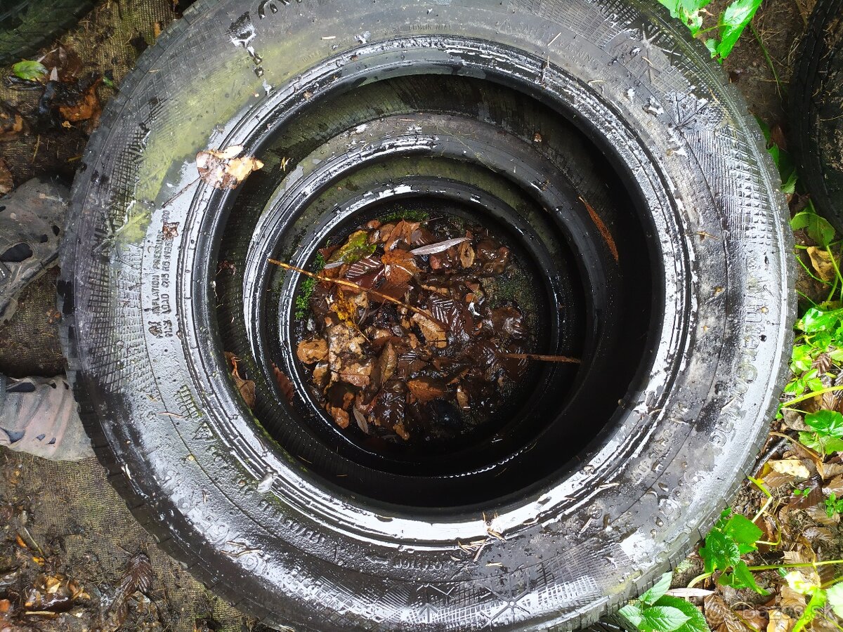 5ks 195/65 R15 zimné Continental Diamond