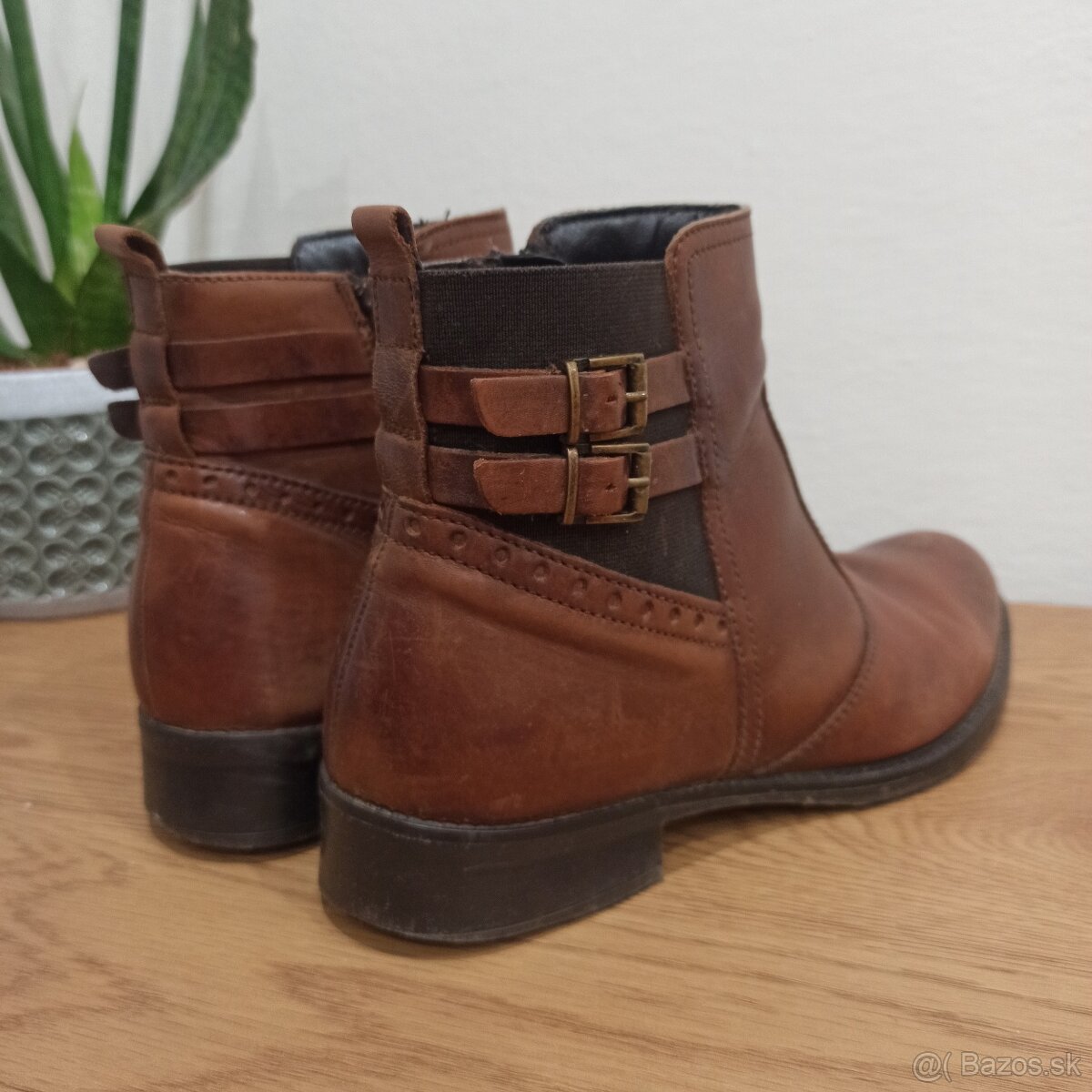 Kožené kotníkové čižmy