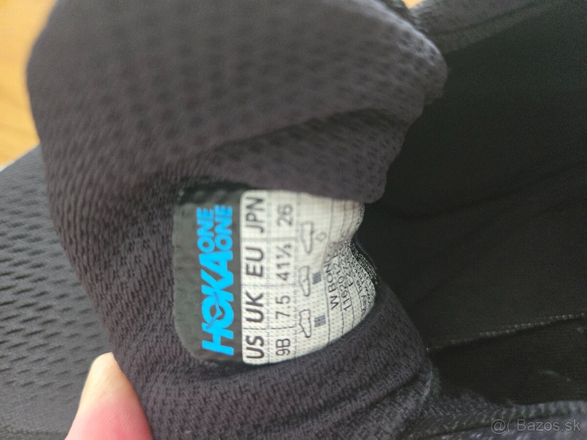 HOKA tenisky