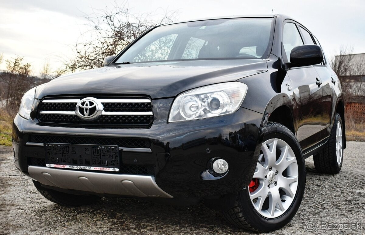 T0Y0TA RAV4 2.2D 4x4 Top stav