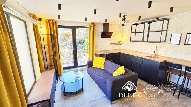 Novostavba 1 izb. 35m2 s terasou širšie centrum Banská Bystr