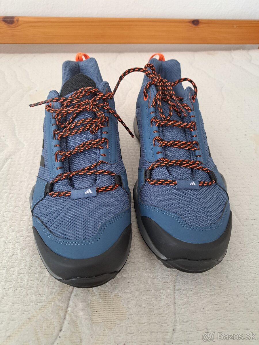 Botasky Adidas Terrex 44