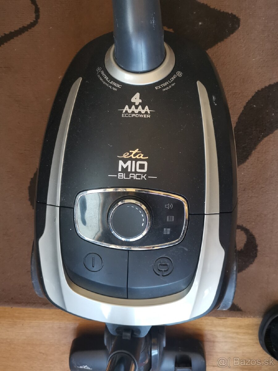 VYSÁVAČ ETA MIO II