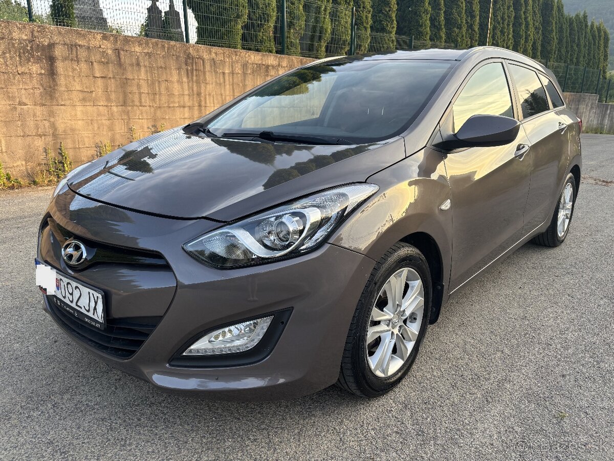 2013 Hyundai I30 1.6 MPI Kúpené v SR, 1.Majiteľ, 129 000 km