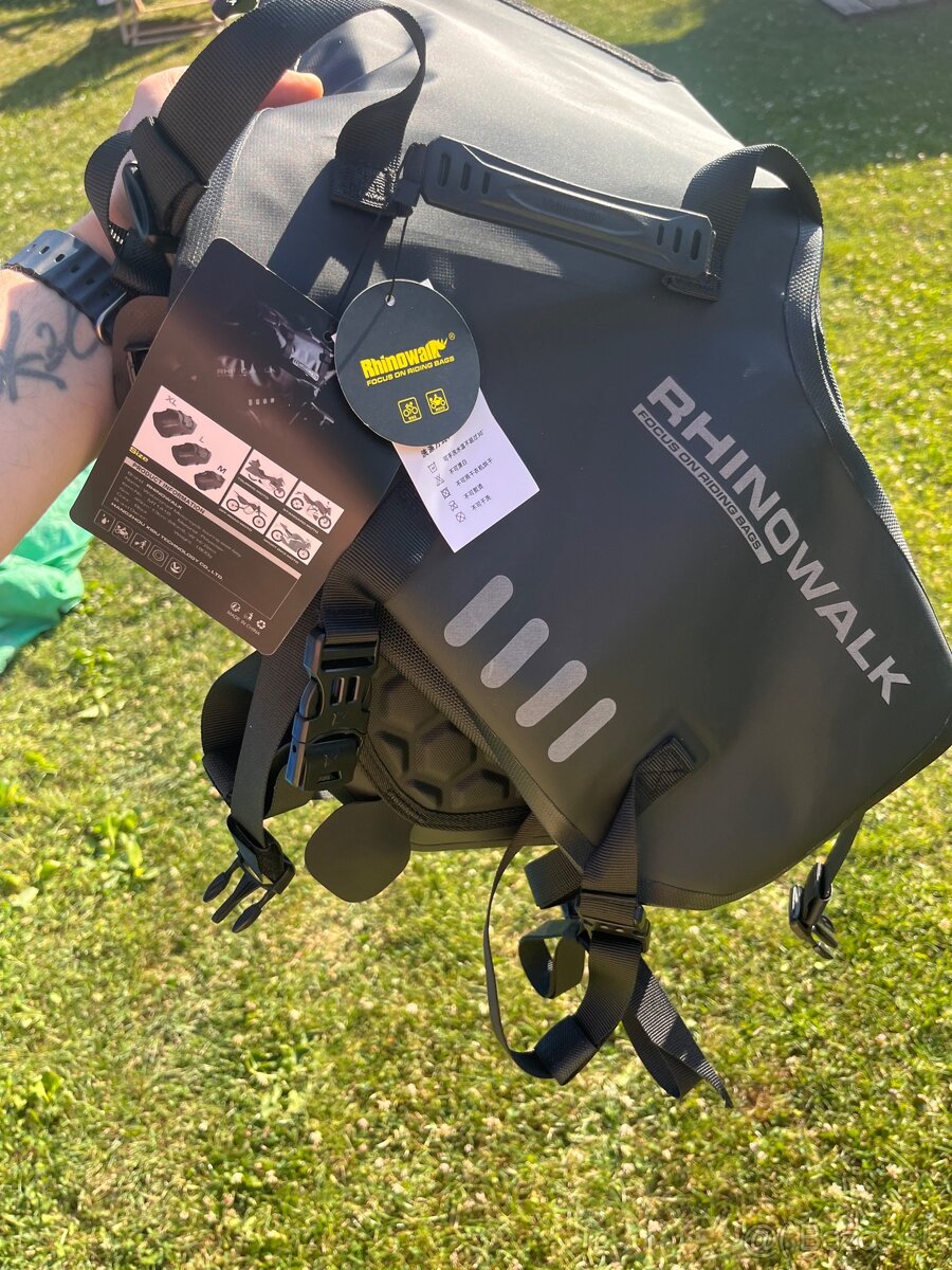 Bočné tašky na moto RHINOWALK