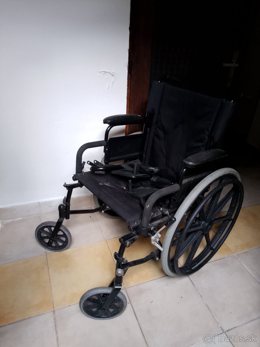 Invalidný vozík