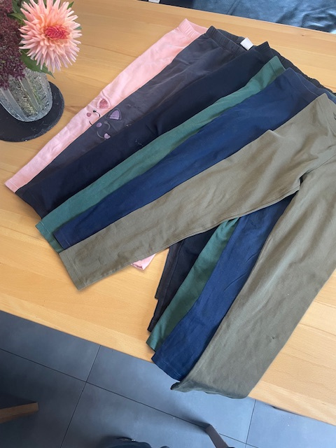 Leginy/122 Lindex/Tchibo