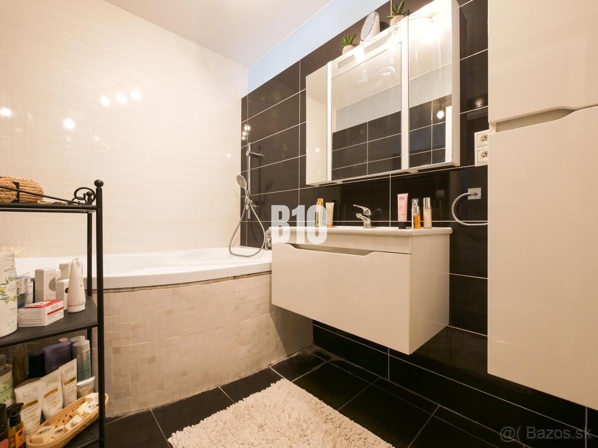 Veľký 3 izbový byt s balkónom /84m2/ kompletná rekonštrukcia