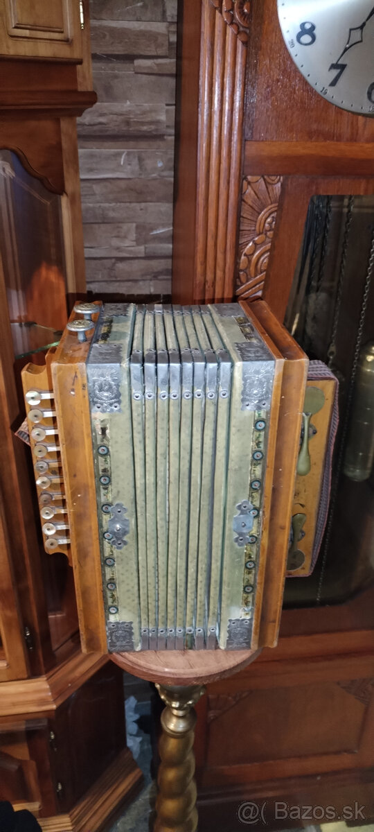 TOP nabídka  Heligonka APOLLO rok cca 1890. stále hrající 