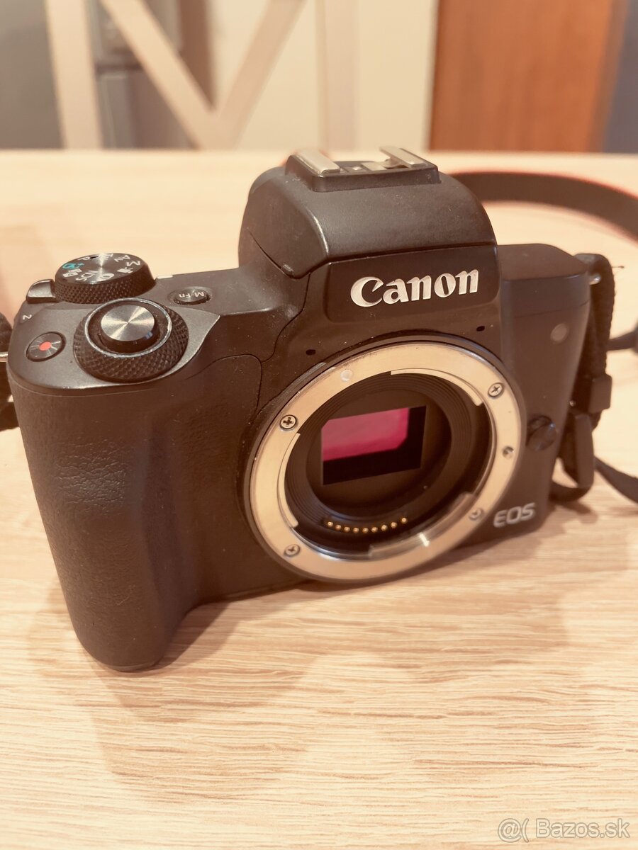 Canon m50