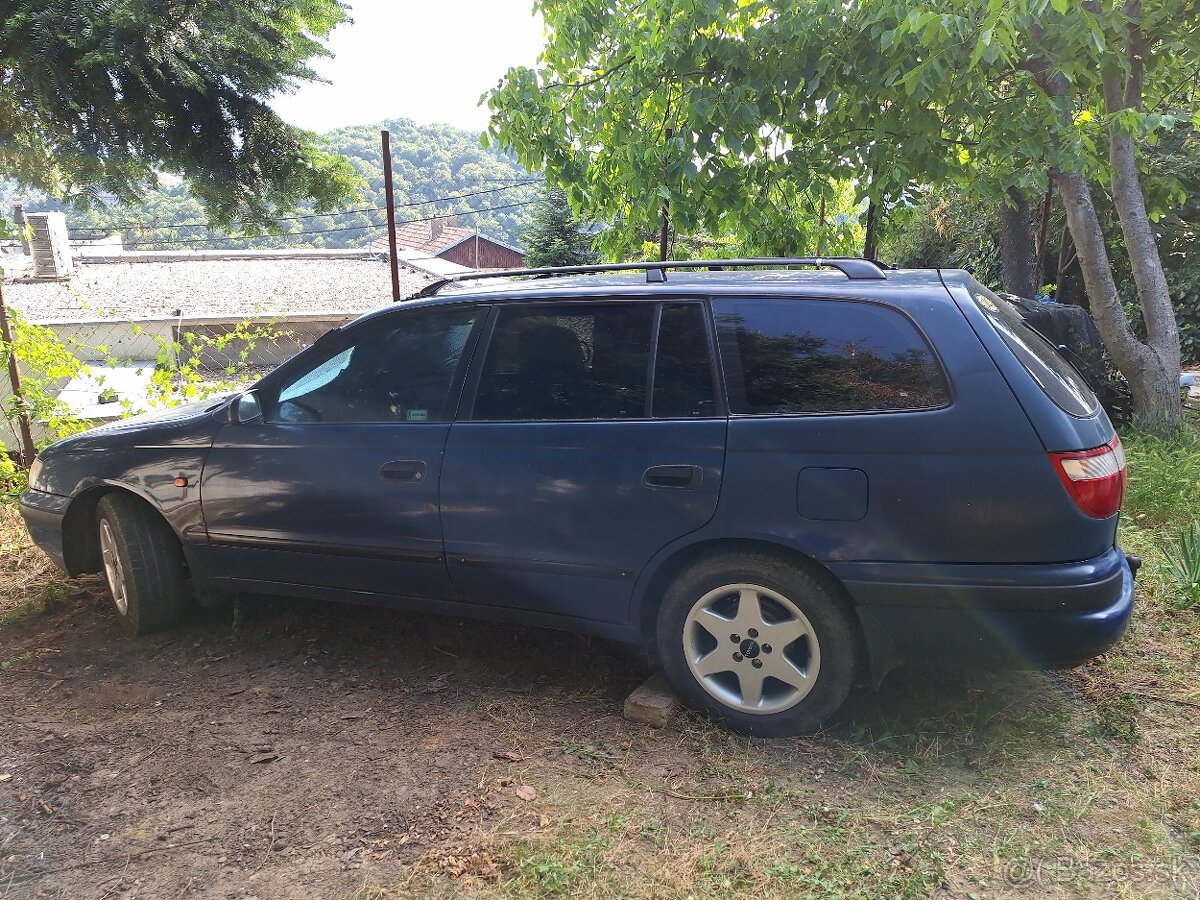 Predám Toyota Carina E 2,0 Gli WG benzín 98kW