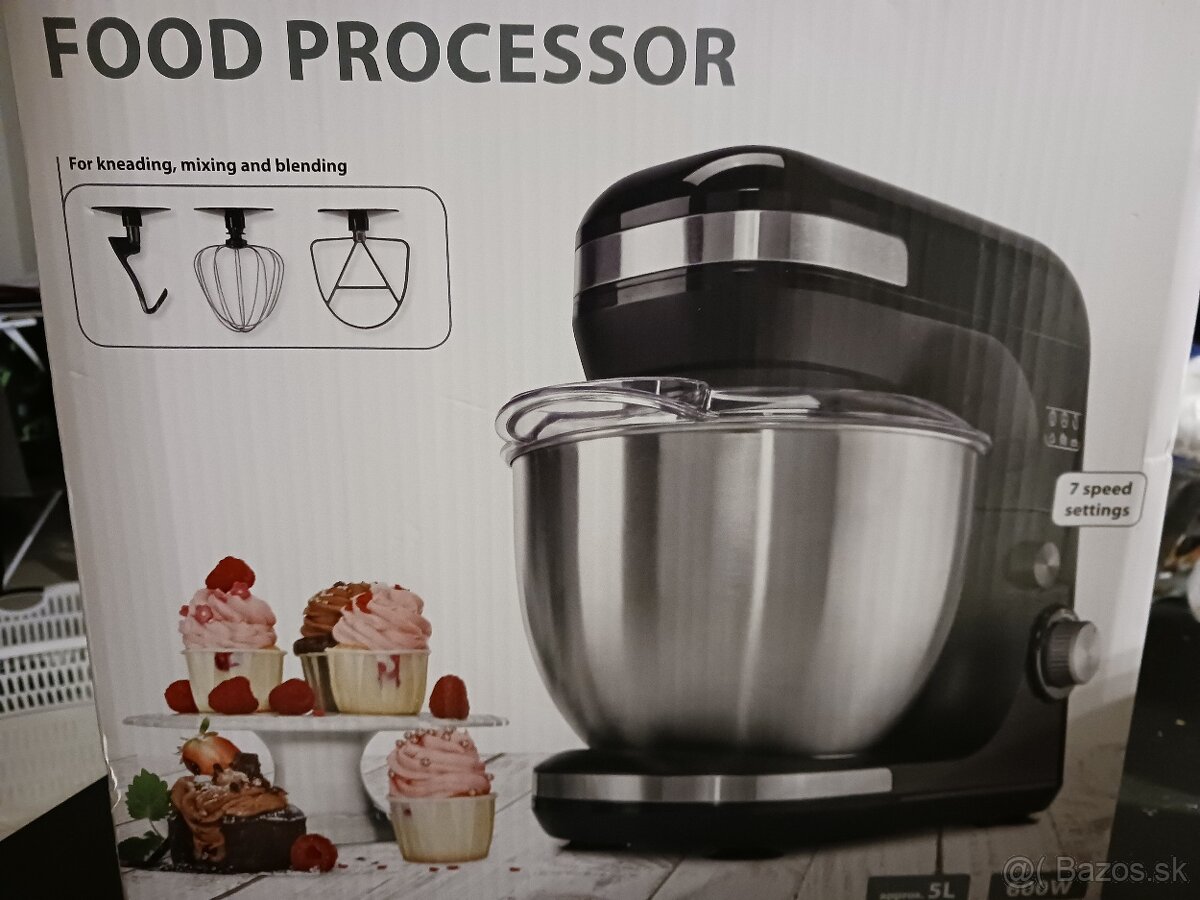 Predám nový nepoužitý kuchynský robot cena:50€. BA.